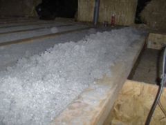 Isolation du plancher en ouate de cellulose