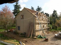 Restauration de la maison en terre