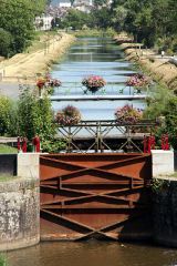 Ecluse entre le canal de Nantes à Brest à Saint-Nicolas-de-Redon