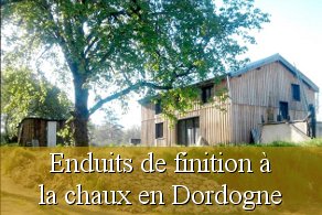 Chantier participatif en Dordogne 24 Périgord Périgueux Aquitaine enduits finition à la chaux